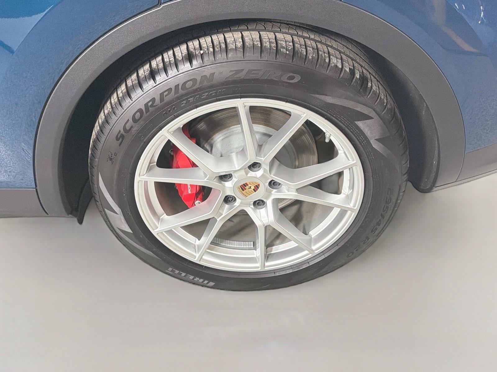 Certified 2026 Porsche Cayenne S AWD/4WD image 12