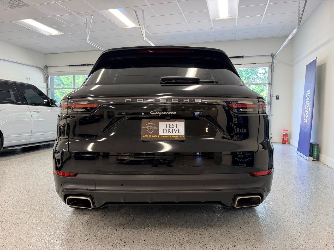 Used 2019 Porsche Cayenne AWD/4WD image 7