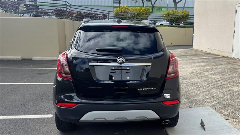 Used 2020 Buick Encore Preferred w/ Safety Package FWD image 5