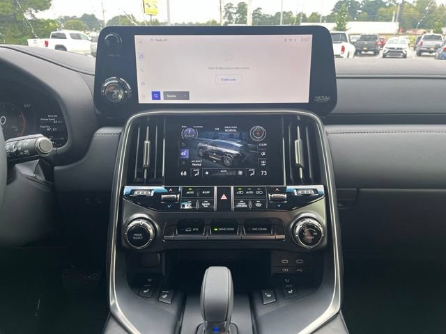 Used 2026 Lexus LX 700h Overtrail AWD/4WD image 13