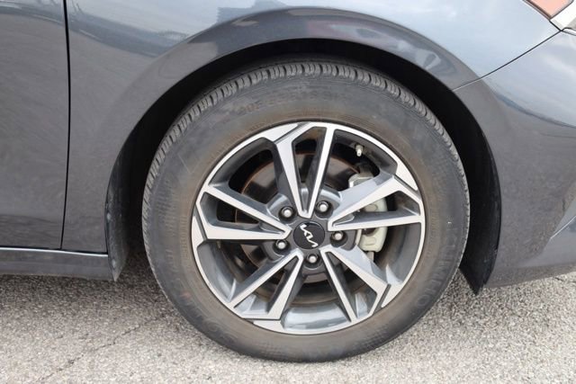 Used 2023 Kia Forte LXS w/ LXS Technology Package image 13