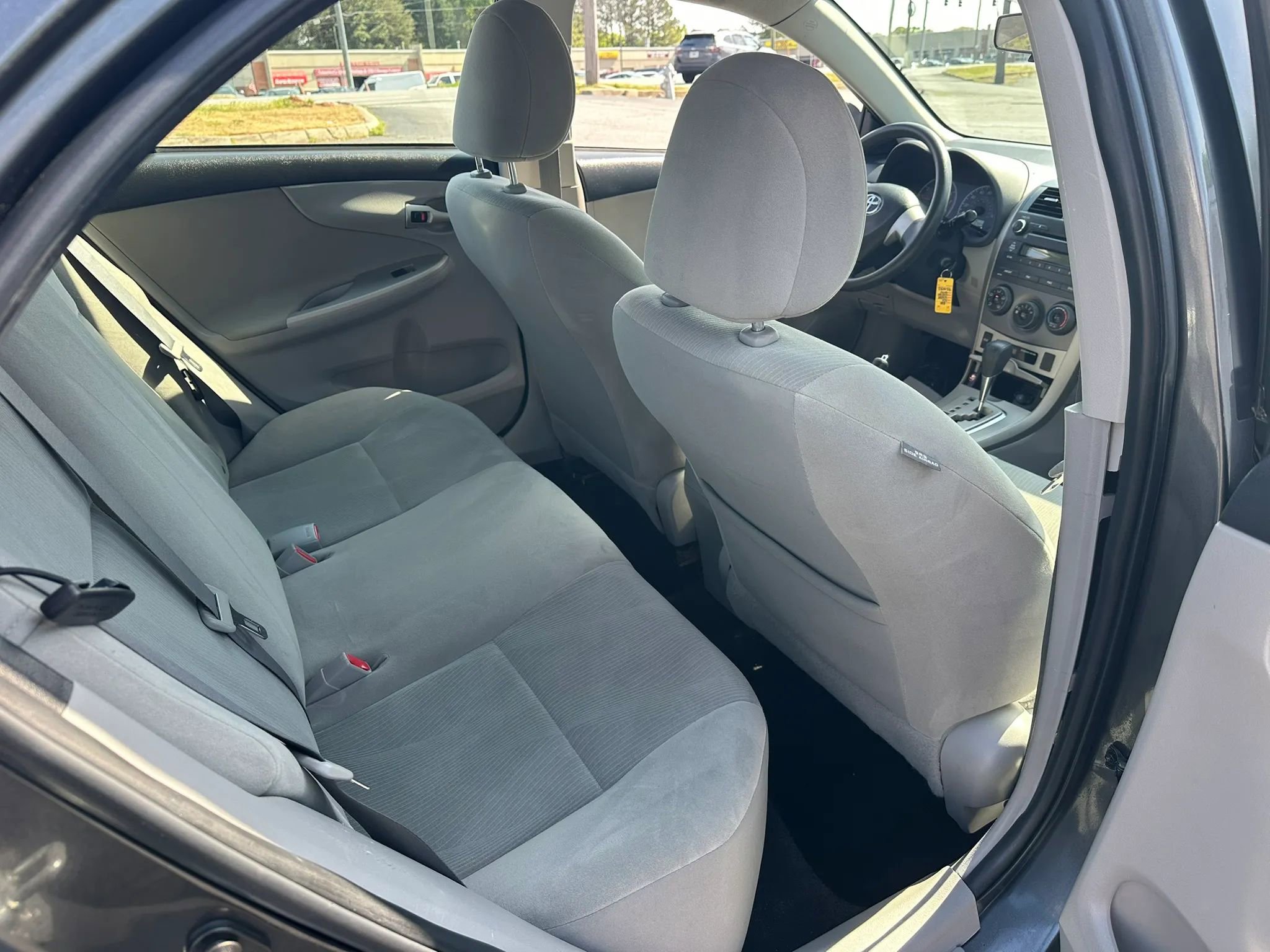 Used 2011 Toyota Corolla LE image 14