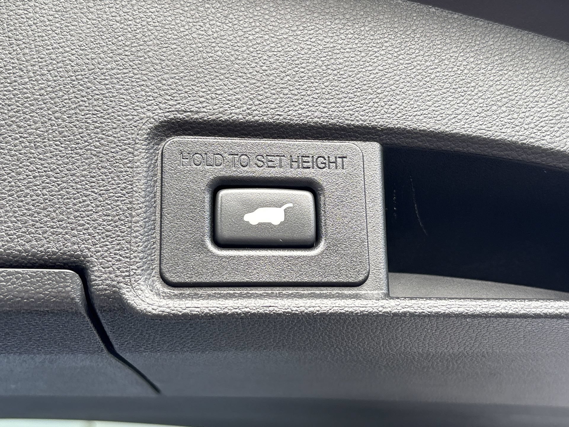Used 2025 Acura RDX w/ Technology Package AWD/4WD image 25