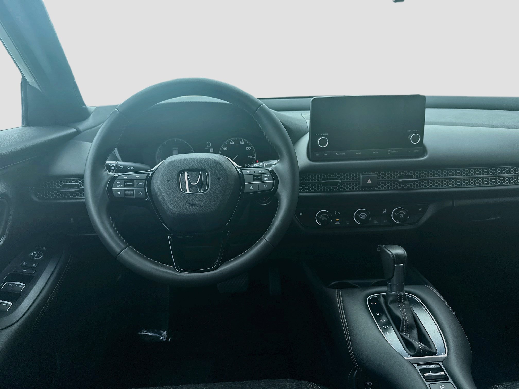 Used 2024 Honda HR-V Sport image 18
