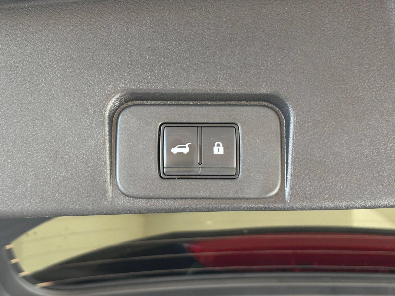 Used 2026 Nissan Rogue SL FWD image 24
