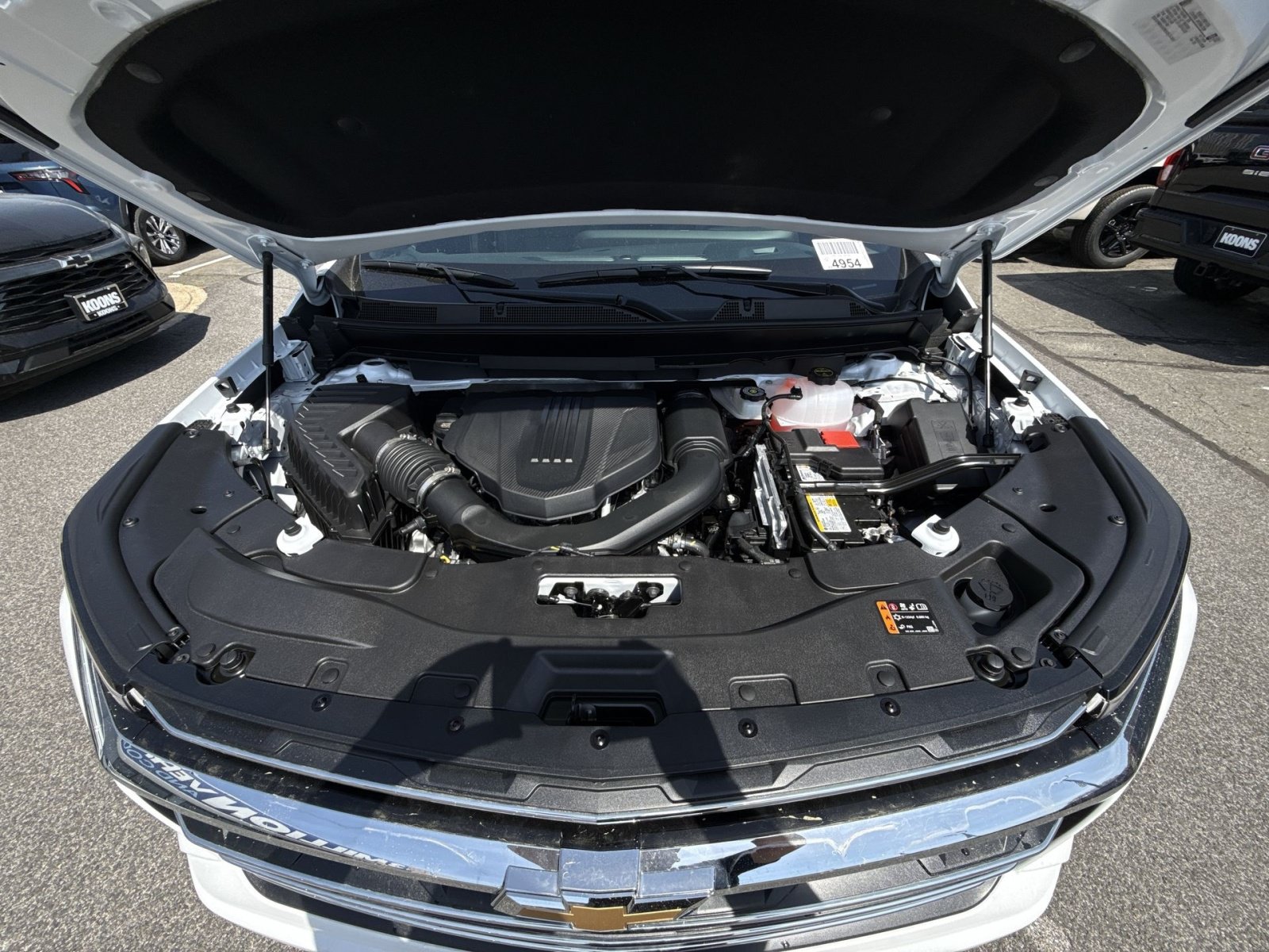 New 2026 Chevrolet Traverse LT w/ Driver Confidence Package FWD image 28