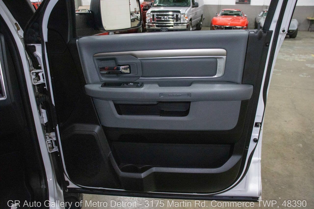Used 2017 RAM 1500 Big Horn AWD/4WD image 38