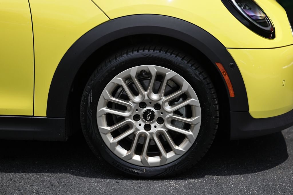 Used 2025 MINI Cooper S FWD image 5