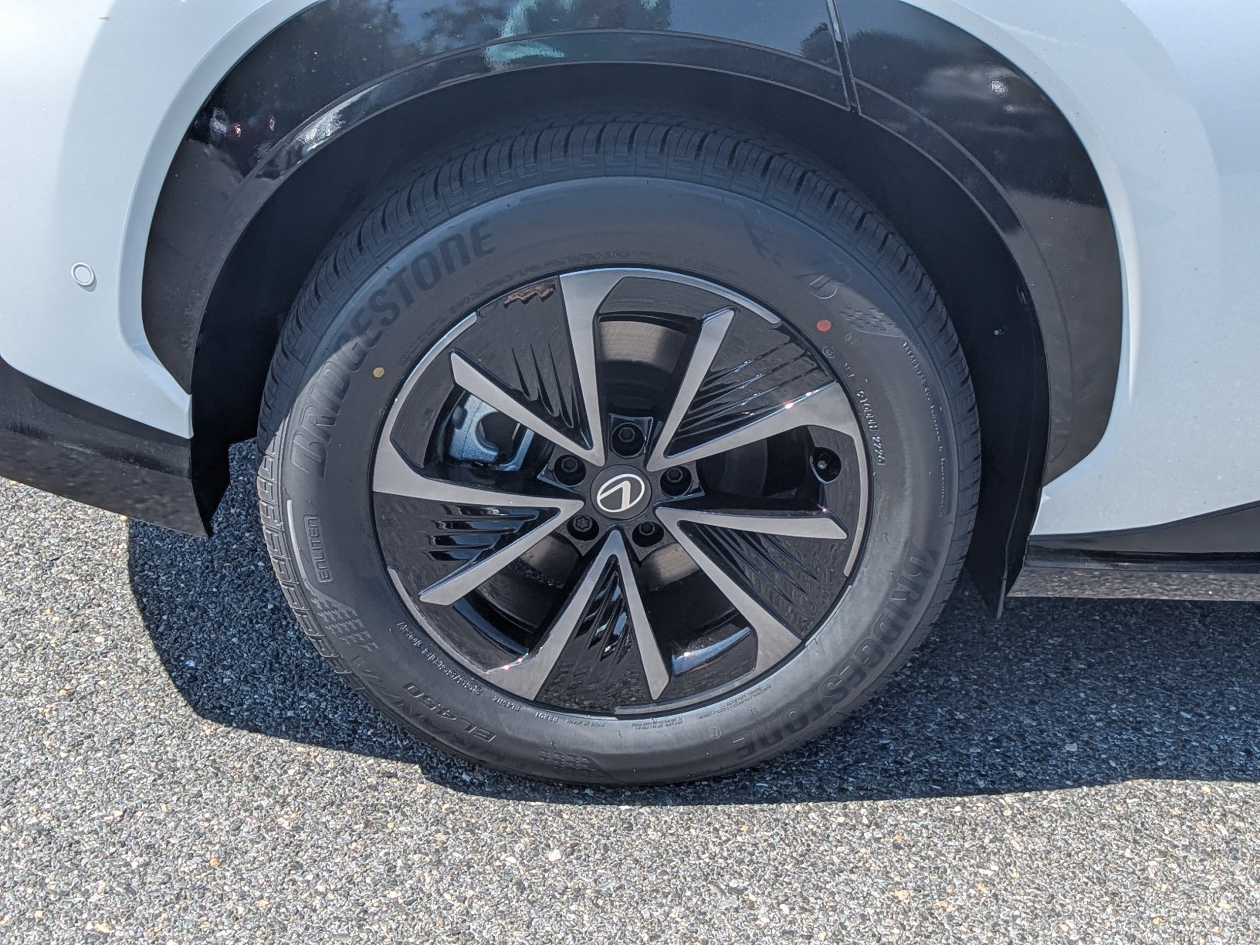 New 2026 Lexus RZ 450e AWD w/ Technology Package image 7