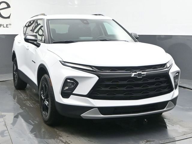 New 2025 Chevrolet Blazer LT w/ Midnight/Sport Edition AWD/4WD image 29