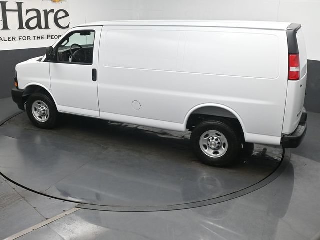 New 2026 Chevrolet Express 2500 w/ Driver Convenience Package RWD image 21