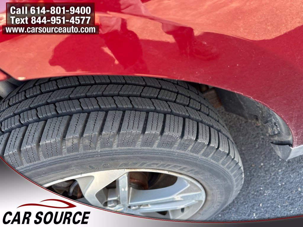 Used 2017 Chevrolet Equinox Premier w/ Enhanced Convenience Package FWD image 24