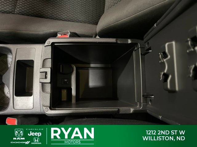 Used 2019 Nissan Rogue Sport S AWD/4WD image 30