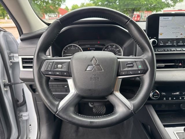 Used 2024 Mitsubishi Outlander SE AWD/4WD image 28