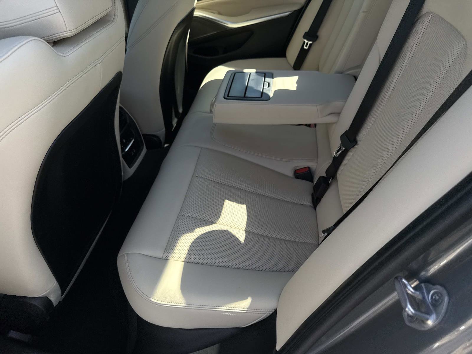 Used 2025 BMW M340i image 12