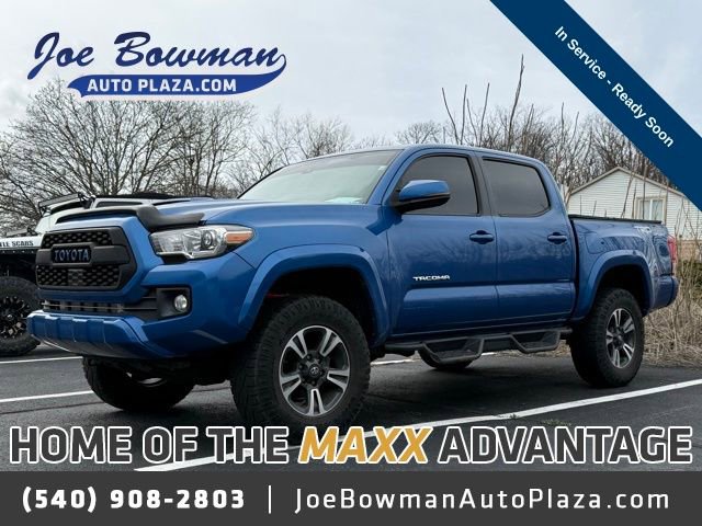 Used 2018 Toyota Tacoma TRD Sport image 1