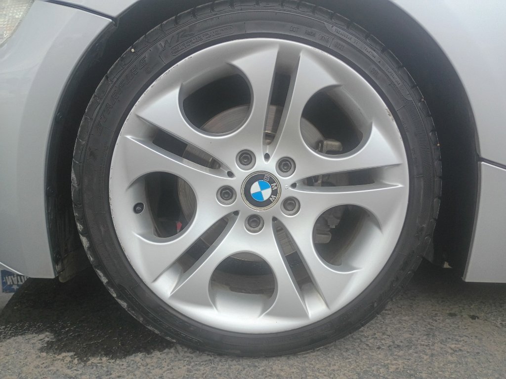 Used 2005 BMW Z4 3.0i RWD image 14