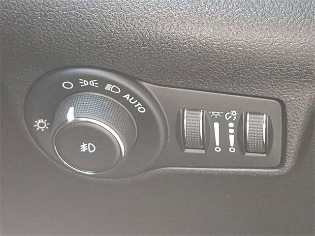 Used 2022 Jeep Compass Trailhawk image 25