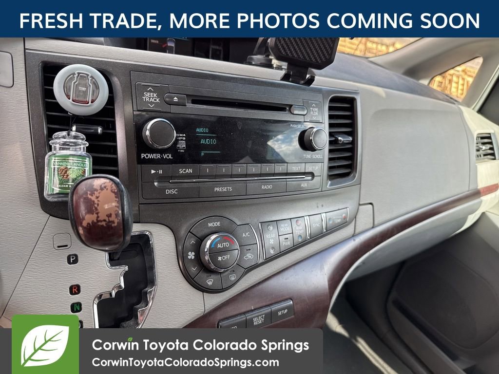 Used 2011 Toyota Sienna XLE AWD/4WD image 10