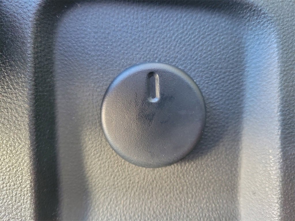 Used 2016 Chevrolet Equinox LT w/ Convenience Package image 8