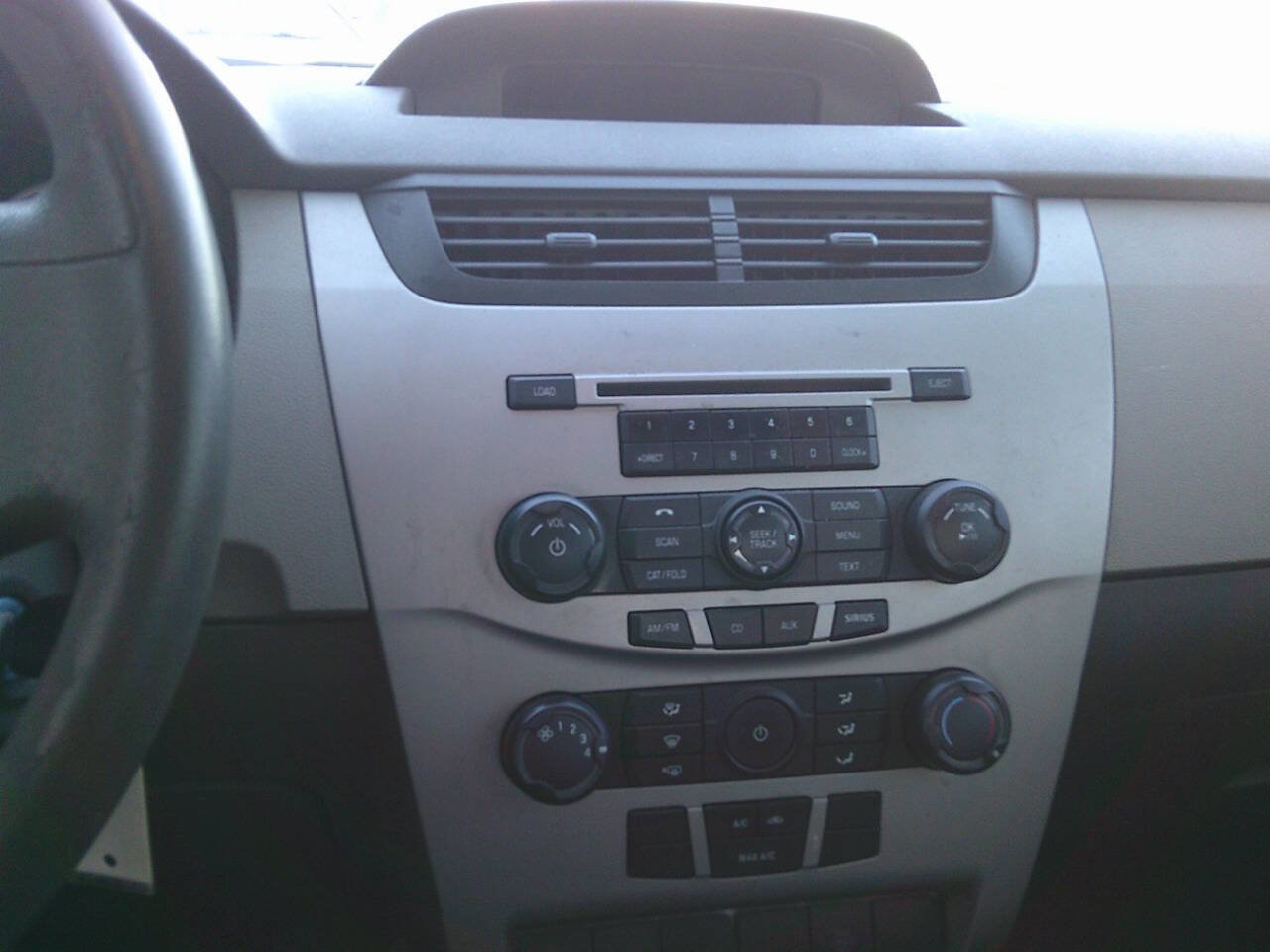 Used 2009 Ford Focus SE image 6