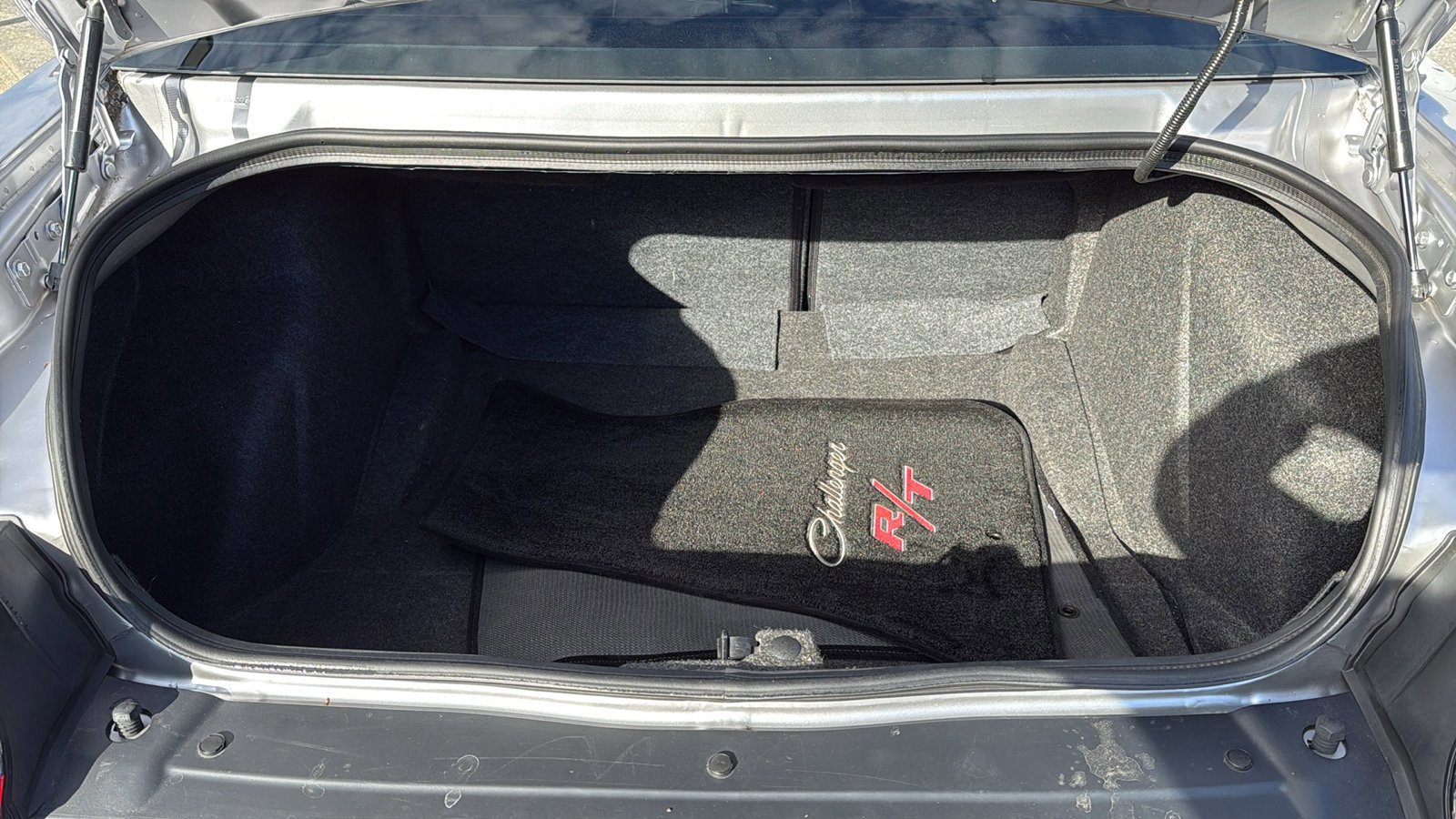 Used 2018 Dodge Challenger R/T Scat Pack w/ Dynamics Package image 28