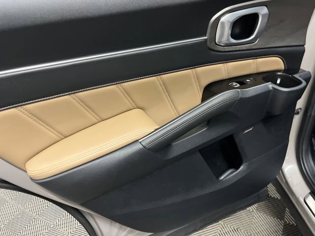 Certified 2024 Kia Sorento SX Prestige w/ Olive Brown Leather Package AWD/4WD image 28