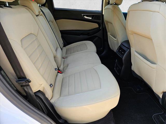 Used 2015 Ford Edge SE FWD image 19