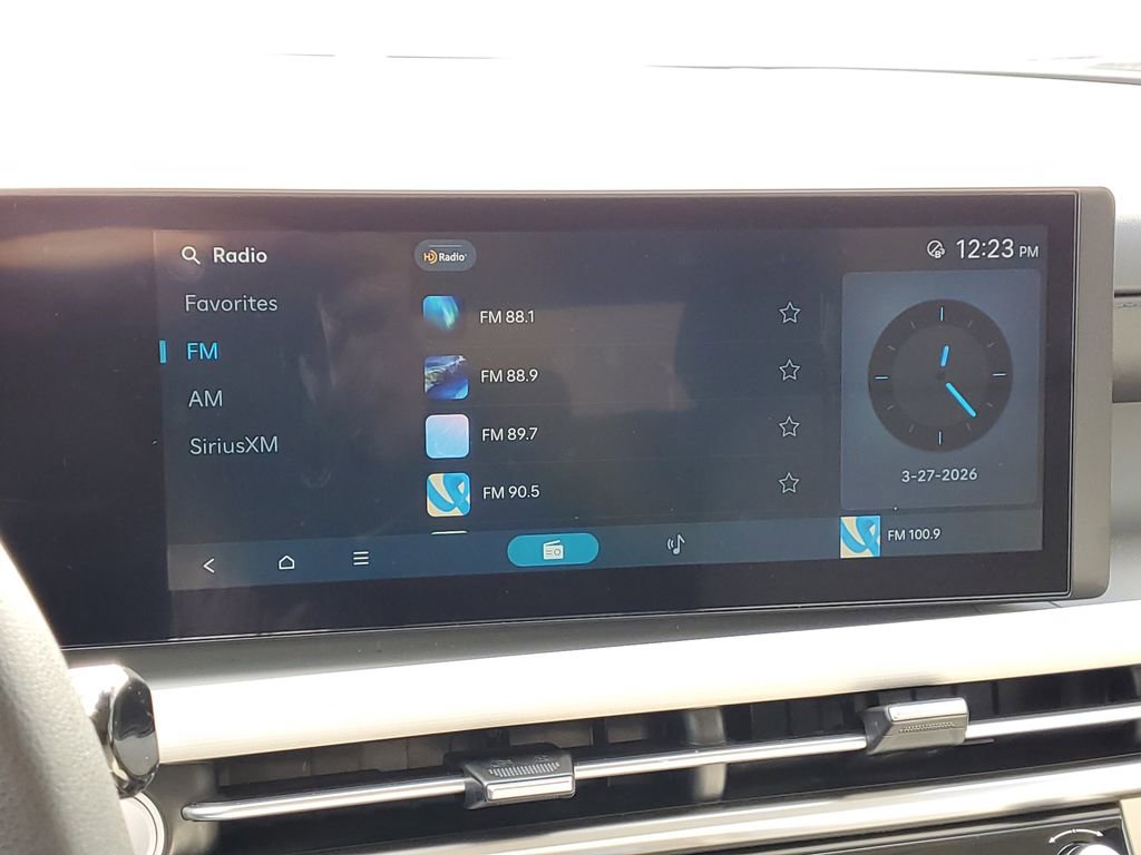 Used 2025 Hyundai Tucson SEL image 14