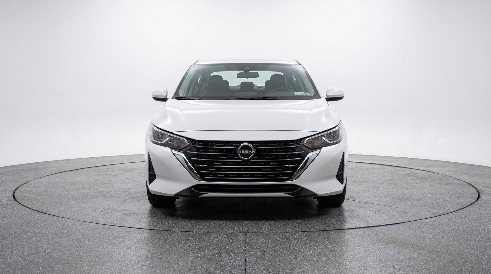 Used 2025 Nissan Sentra SV FWD image 2