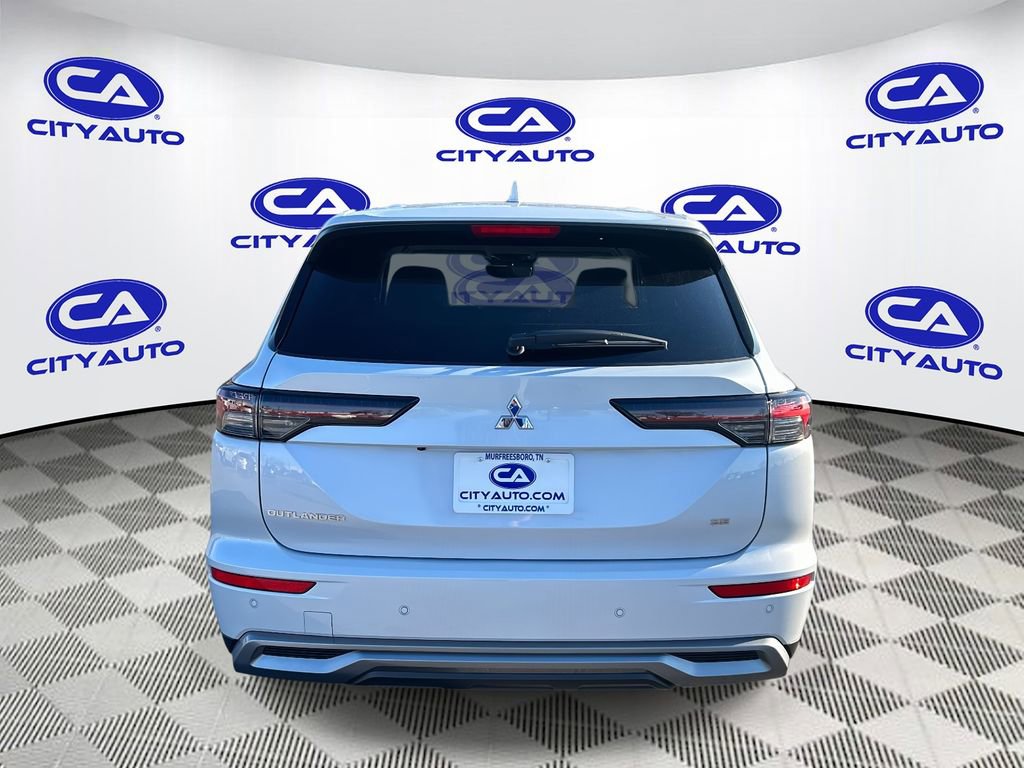New 2026 Mitsubishi Outlander SE FWD image 4