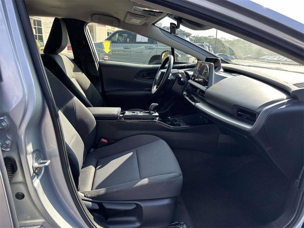 Used 2024 Toyota Prius LE image 12