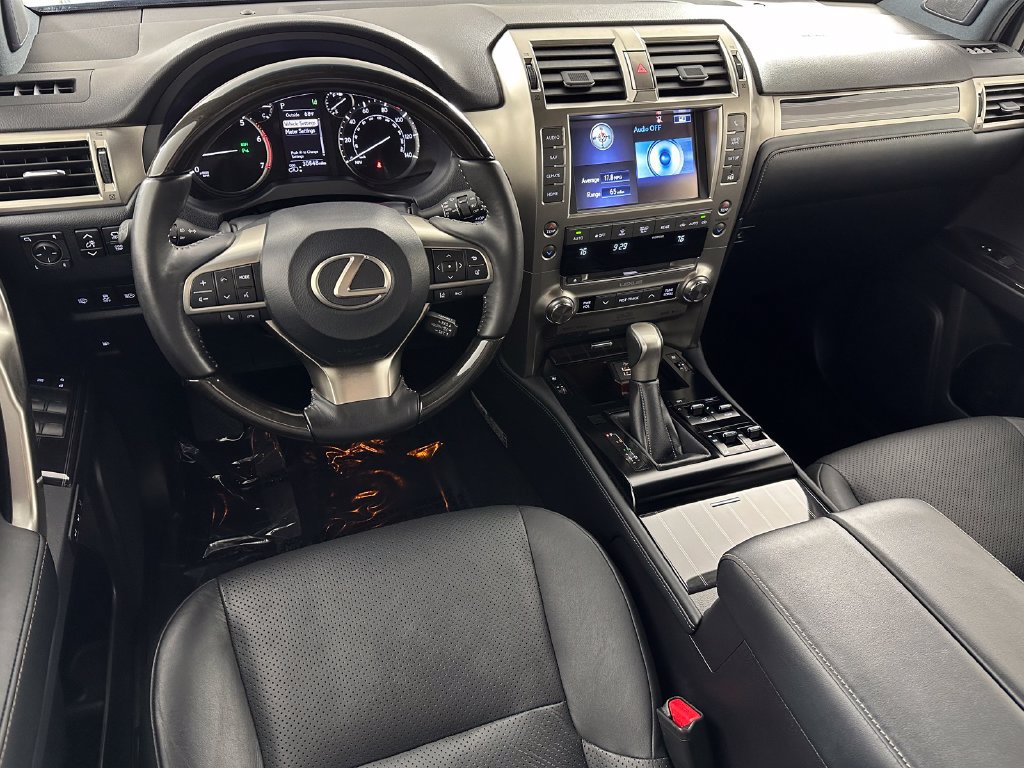 Used 2021 Lexus GX 460 Luxury w/ Accessory Package AWD/4WD image 39