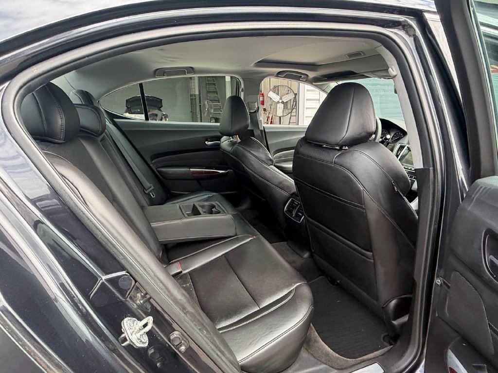 Used 2015 Acura TLX w/ Technology Package FWD image 15