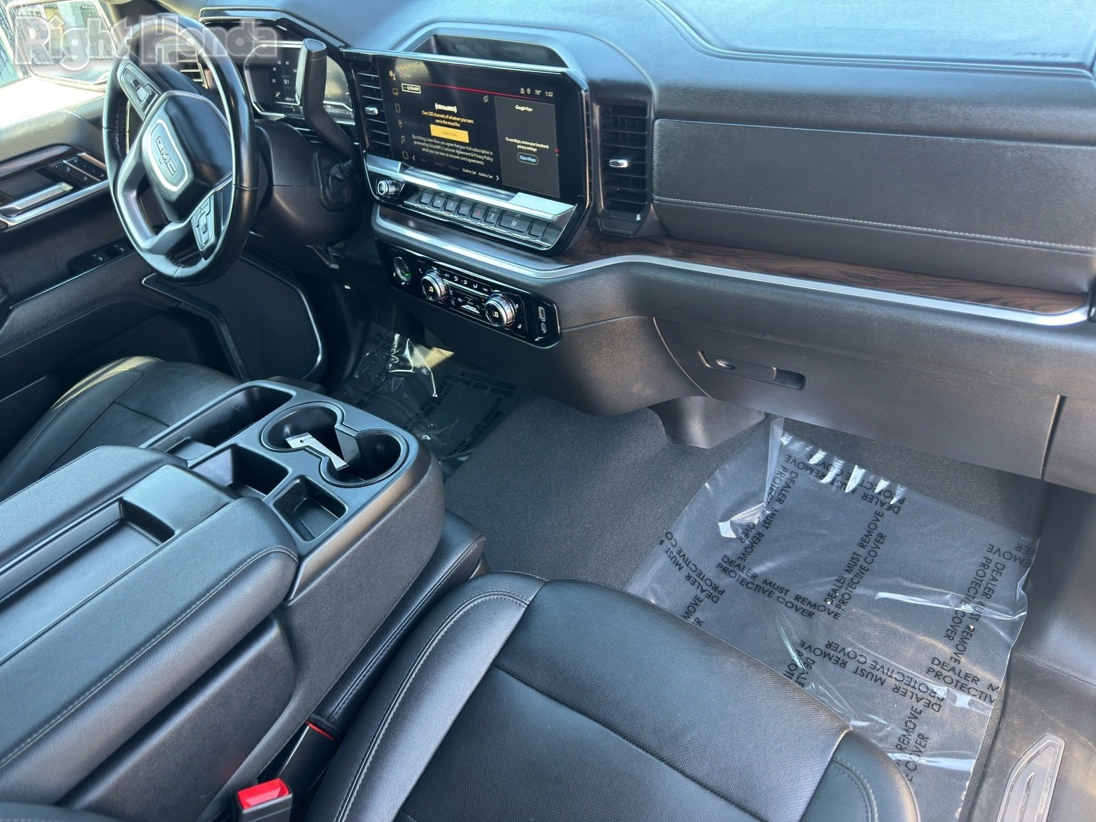 Used 2024 GMC Sierra 1500 SLT image 11