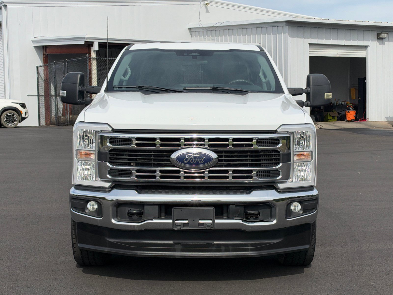 Used 2024 Ford F250 XLT w/ FX4 Off-Road Package AWD/4WD image 2