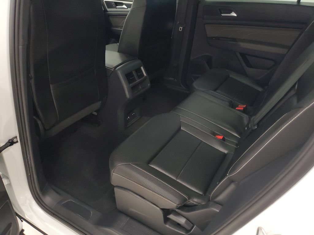 Used 2023 Volkswagen Atlas Cross Sport SEL AWD/4WD image 21