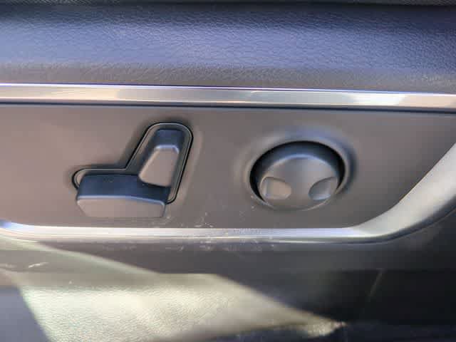 New 2026 RAM 1500 Laramie w/ Night Edition AWD/4WD image 15