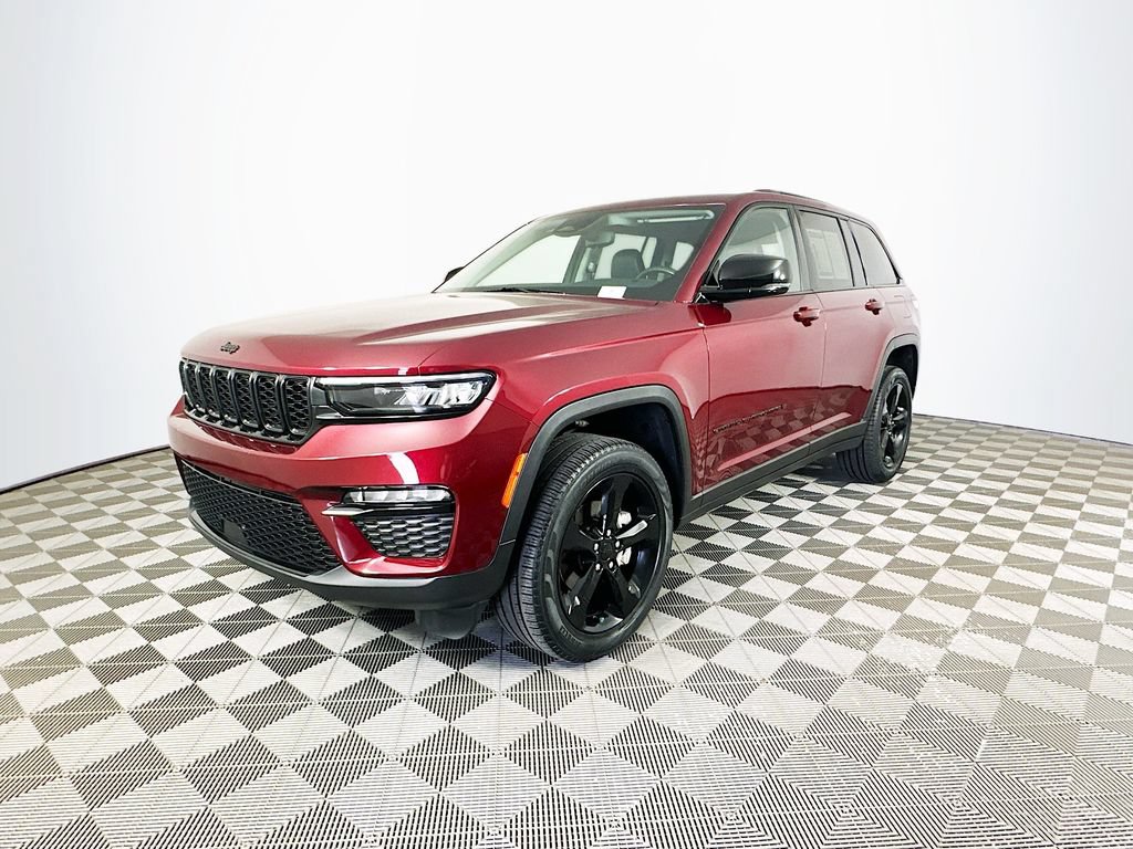 Certified 2023 Jeep Grand Cherokee Limited w/ Black Appearance Package AWD/4WD image 6