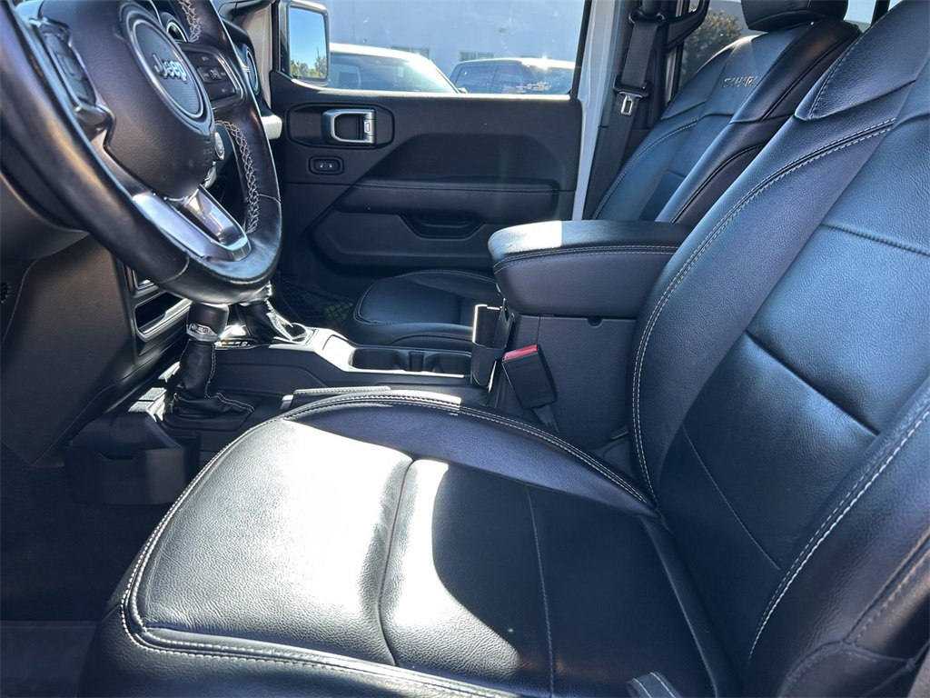 Used 2023 Jeep Wrangler Unlimited Sahara w/ Cold Weather Group image 11