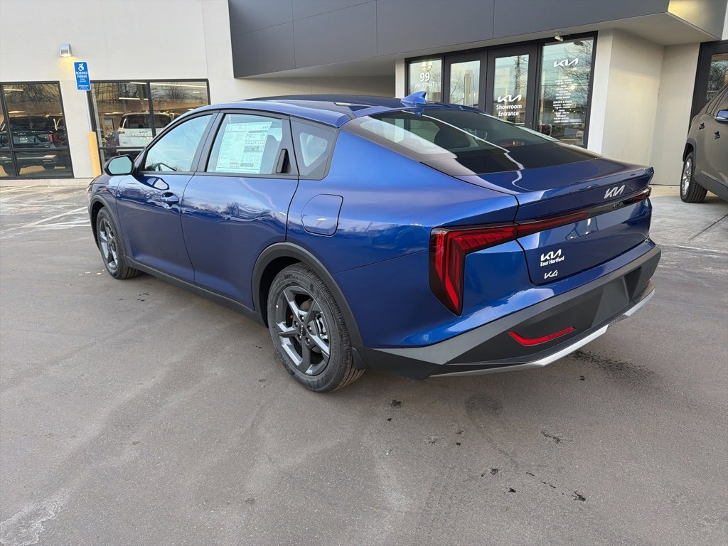 New 2025 Kia K4 LXS image 8