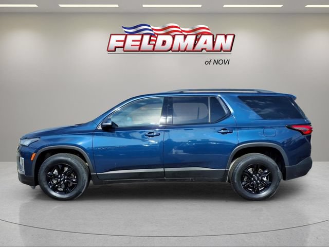 Used 2023 Chevrolet Traverse LT FWD image 2