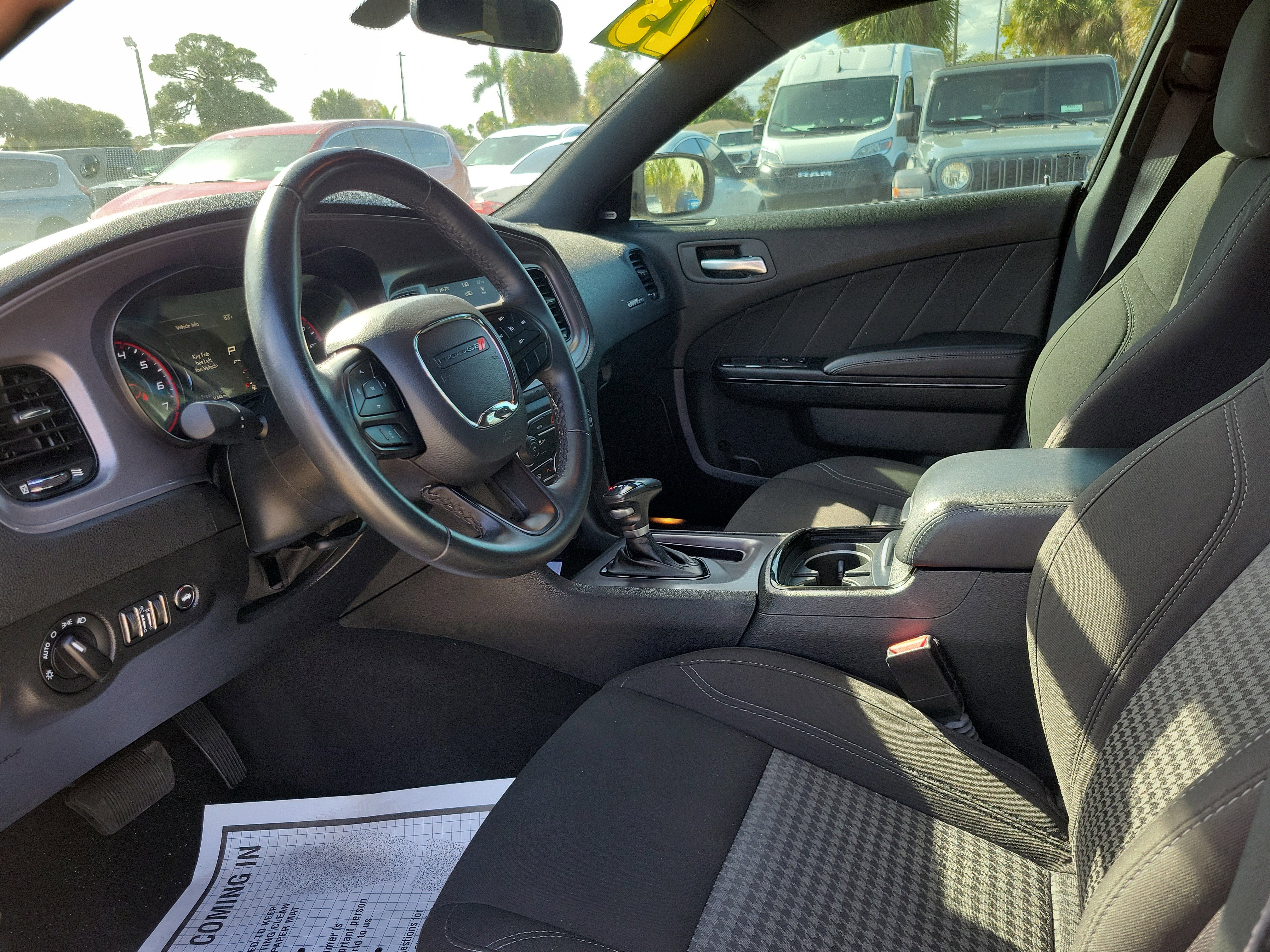 Used 2023 Dodge Charger SXT w/ Blacktop Package image 15