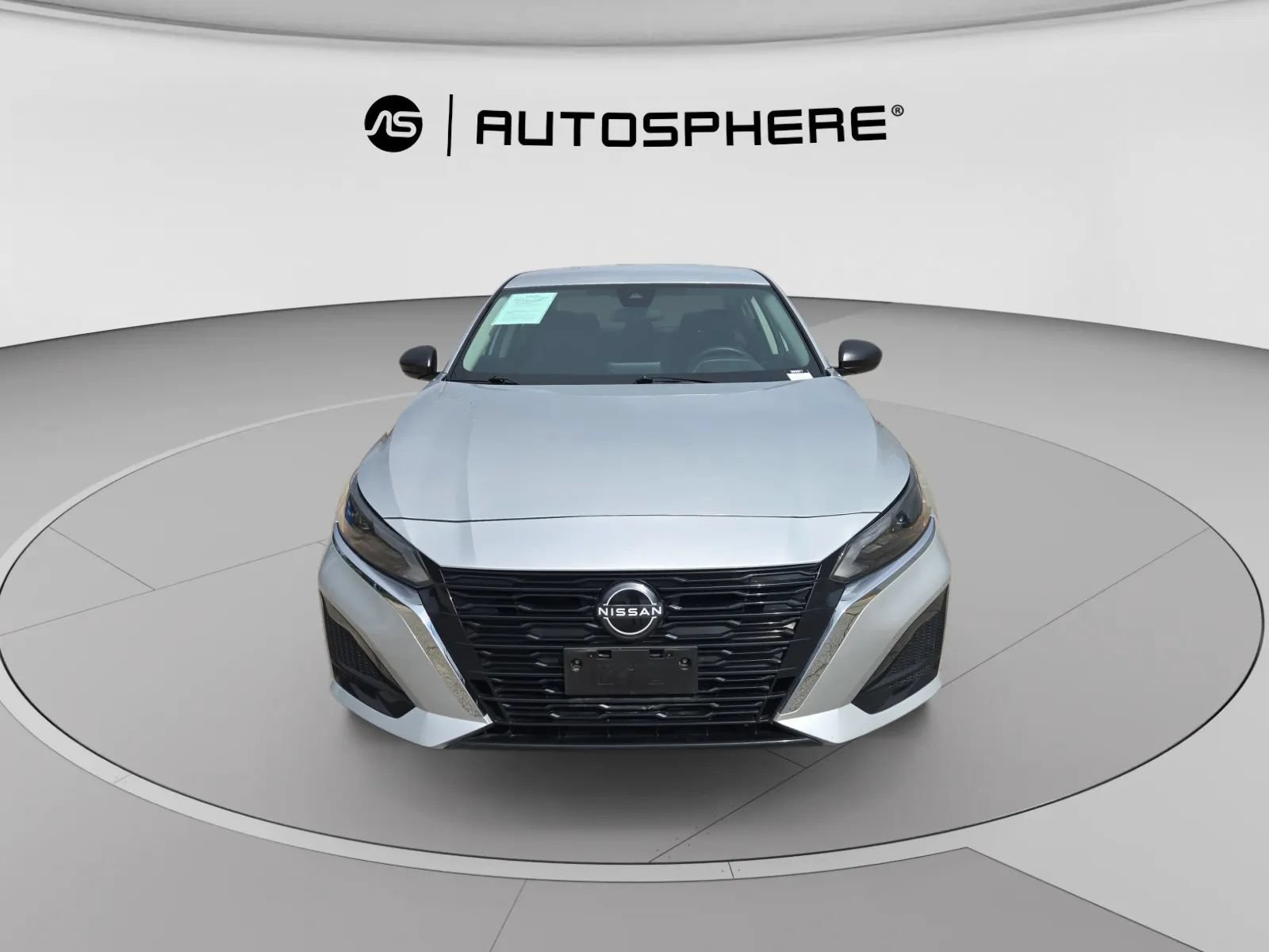 Used 2024 Nissan Altima 2.5 SV FWD image 2