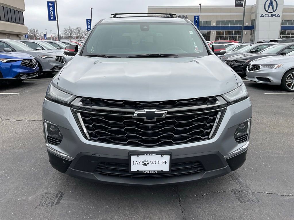 Used 2023 Chevrolet Traverse Premier w/ Redline Edition image 2