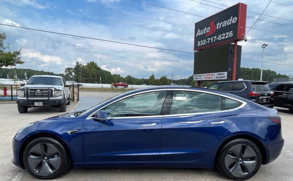 Used 2020 Tesla Model 3 Standard Range RWD image 5