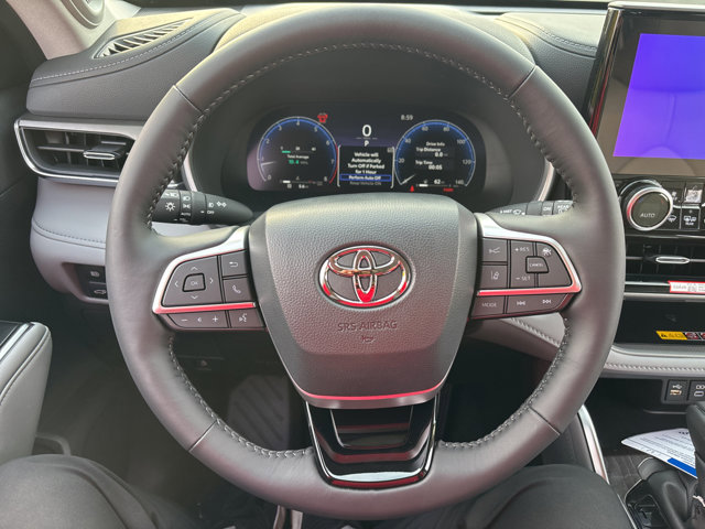 New 2026 Toyota Highlander Limited image 18