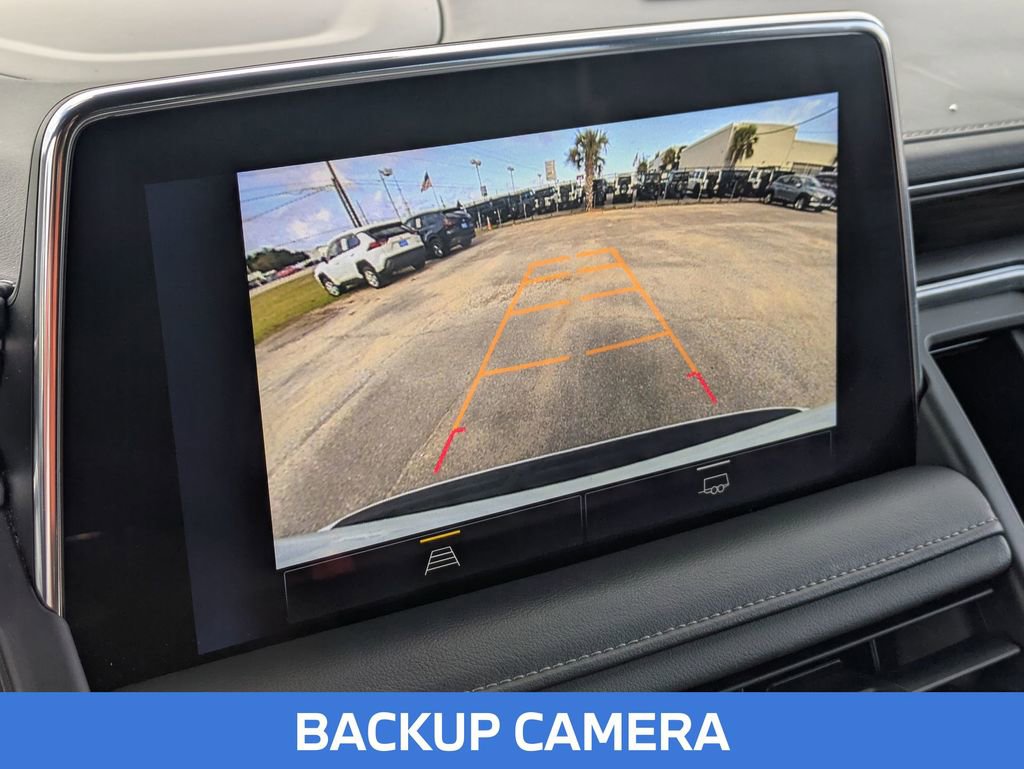 Used 2023 Chevrolet Suburban LT image 7