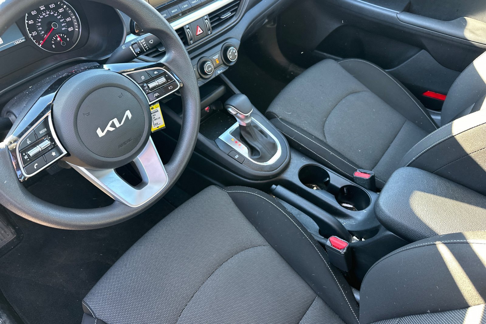 Used 2024 Kia Forte LXS w/ LXS Technology Package image 7