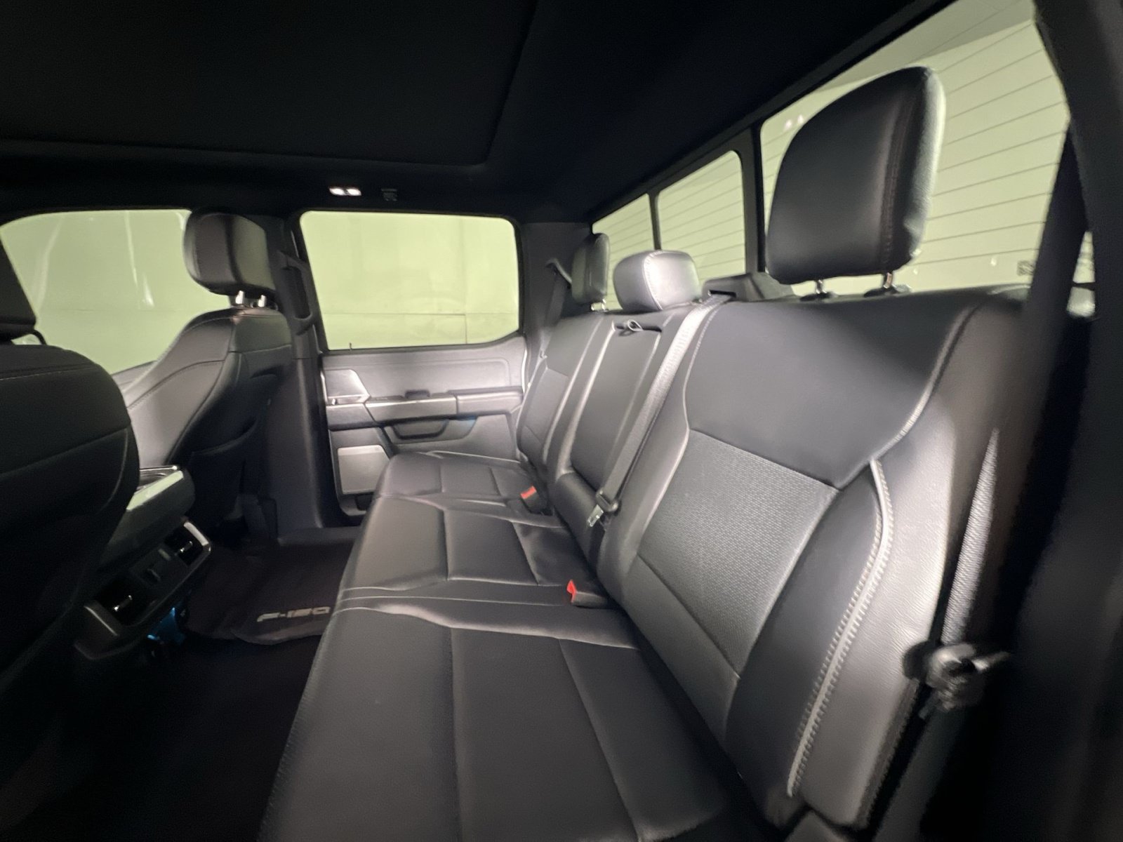 Used 2024 Ford F150 Lariat w/ FX4 Off-Road Package AWD/4WD image 25